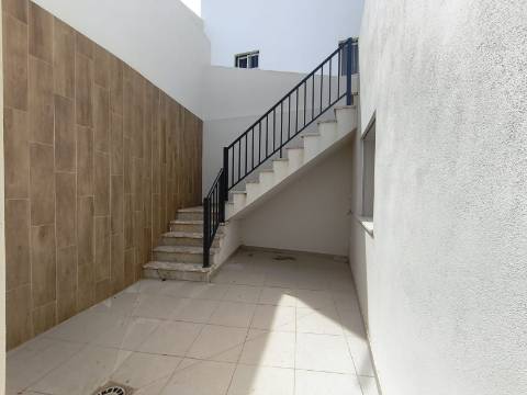 Moradia T3 Térrea na Areia Branca - Lourinhã, com Vista Mar