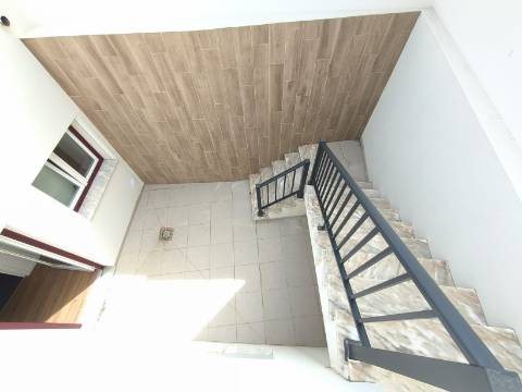 Moradia T3 Térrea na Areia Branca - Lourinhã, com Vista Mar