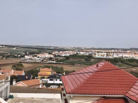 Moradia T3 Térrea na Areia Branca - Lourinhã, com Vista Mar