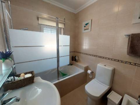 Excelente Moradia T3 com Piscina, Garagem e Zona de Lazer