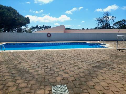Excelente Moradia T3 com Piscina, Garagem e Zona de Lazer