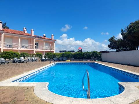 Excelente Moradia T3 com Piscina, Garagem e Zona de Lazer