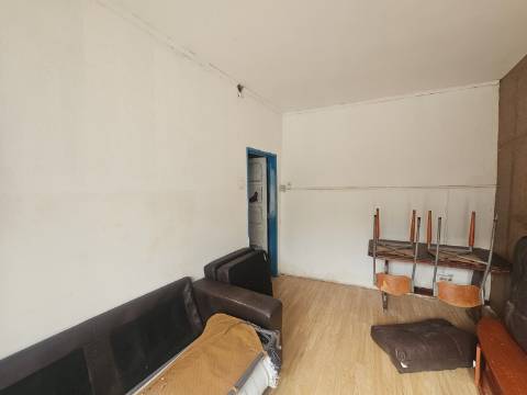 Duas casas Arrecadação Barro Torres Vedras
