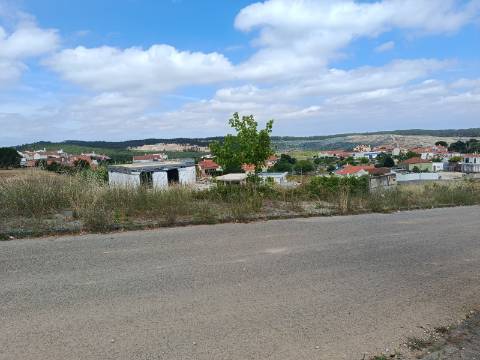 Oportunidade Única em Monte Redondo