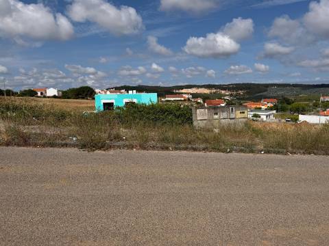 Oportunidade Única em Monte Redondo