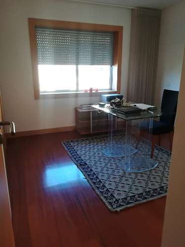Duplex em condomínio fechado ao fluvial, foz zona de rio . Porto