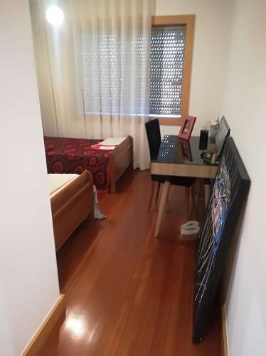 Duplex em condomínio fechado ao fluvial, foz zona de rio . Porto