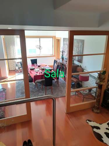 Duplex em condomínio fechado ao fluvial, foz zona de rio . Porto