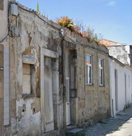 Moradia para Restaurar em Vila Nova de Gaia