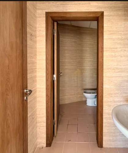Moradia T4 com Espaço Comercial e Terreno de 965 m² | Foros de Salvaterra, Salvaterra de Magos
