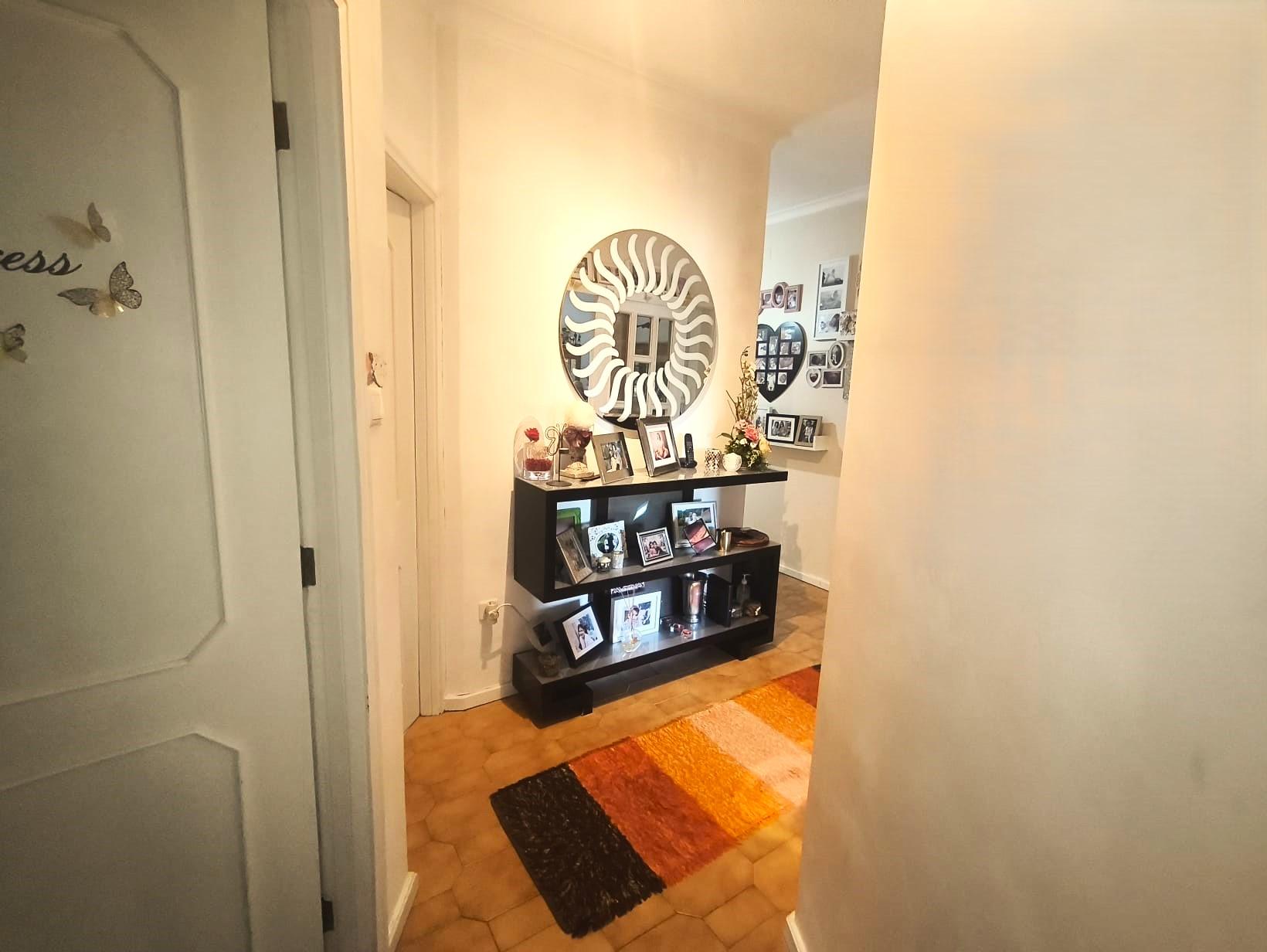 Oportunidade Única! Apartamento T2 + T1 com 3 WC em Vila Nova de Gaia