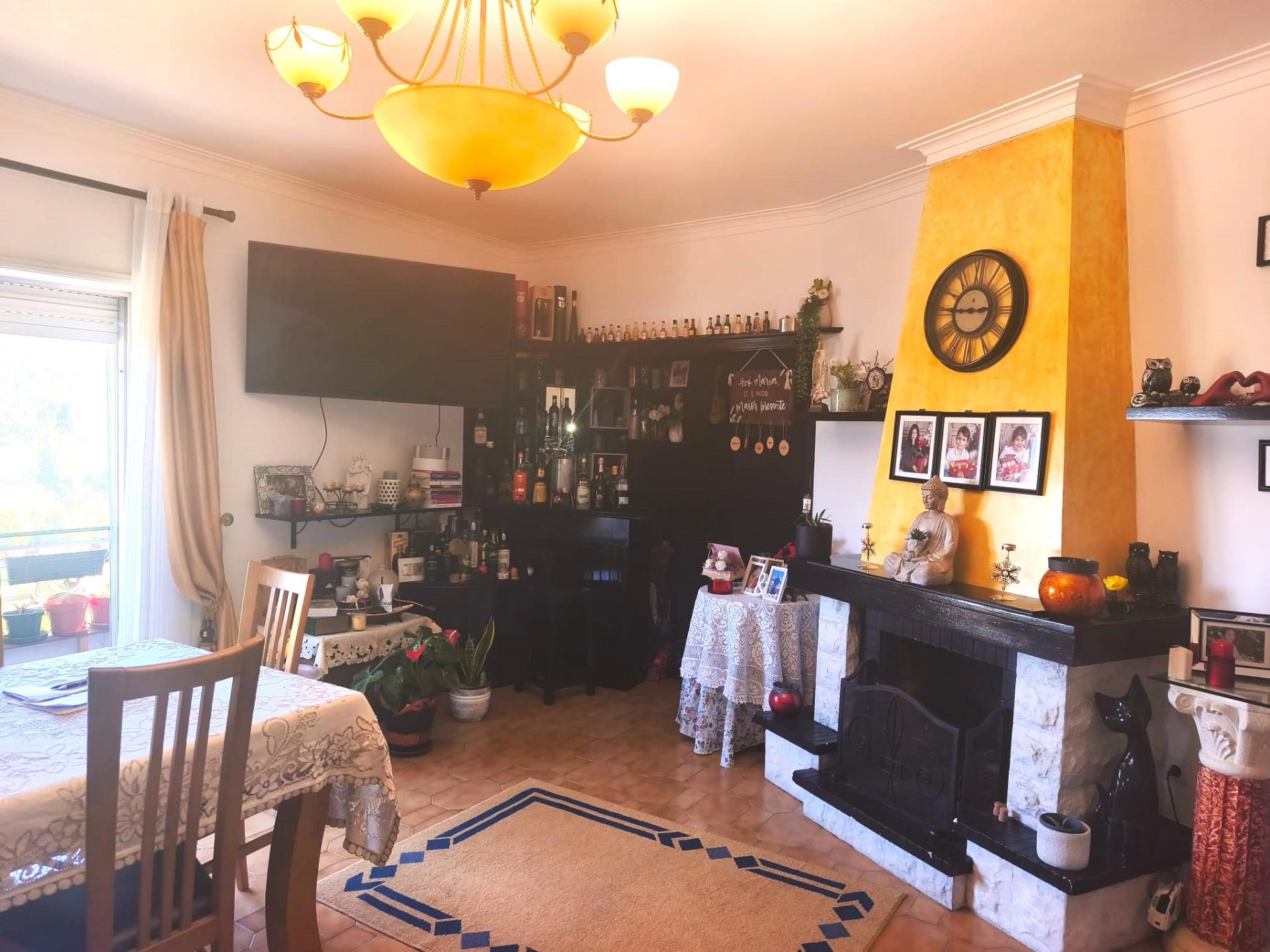 Oportunidade Única! Apartamento T2 + T1 com 3 WC em Vila Nova de Gaia