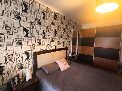 Oportunidade Única! Apartamento T2 + T1 com 3 WC em Vila Nova de Gaia