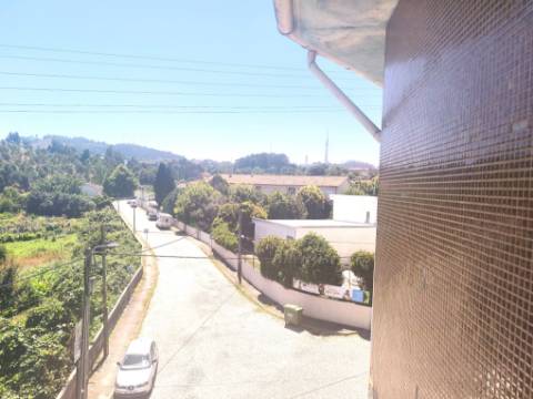 Oportunidade Única! Apartamento T2 + T1 com 3 WC em Vila Nova de Gaia