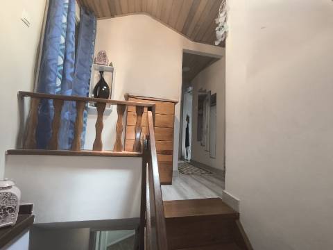 Oportunidade Única! Apartamento T2 + T1 com 3 WC em Vila Nova de Gaia