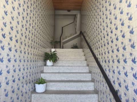Oportunidade Única! Apartamento T2 + T1 com 3 WC em Vila Nova de Gaia