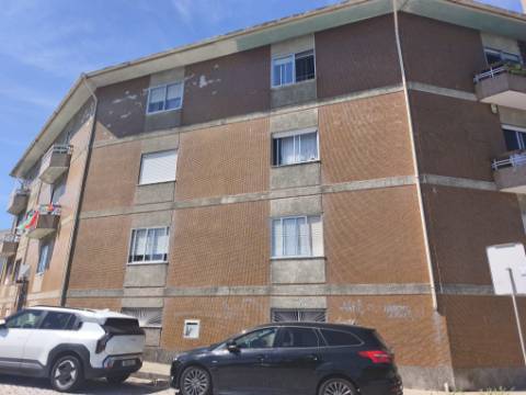 Oportunidade Única! Apartamento T2 + T1 com 3 WC em Vila Nova de Gaia