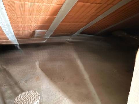 Moradia T3 + T1 com Garagem, Logradouro e Sótão Habitável às portas de Lisboa