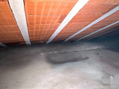 Moradia T3 + T1 com Garagem, Logradouro e Sótão Habitável às portas de Lisboa