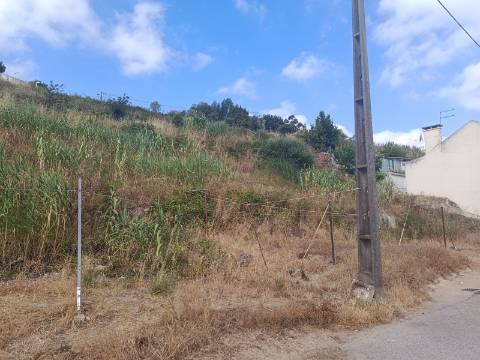 2 Terrenos Urbanos para Venda - Excelente Oportunidade em Torres Vedras3