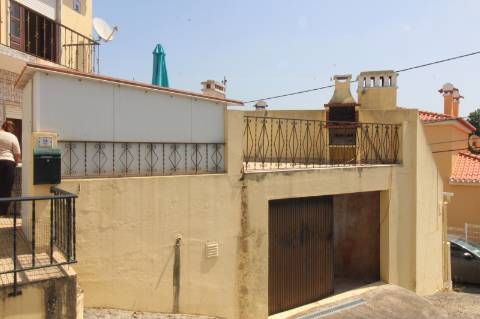 Moradia T4 com Garagem e Terraço
