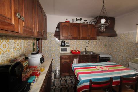 Moradia T4 com Garagem e Terraço