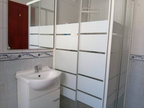 Moradia_T2_com_logradouro_e_churrasqueira_Dois _Portos _Torres_Vedras