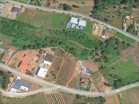 Terreno no Vale das Figueiras