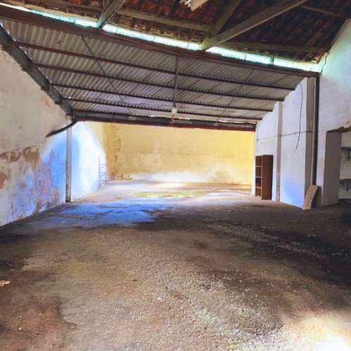 Armazém em Alpiarça