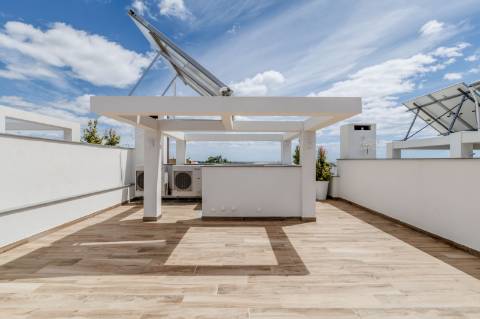 Moradia com 3 quartos com piscina privativa e vista mar