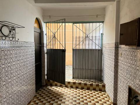 Prédio Residencial em Quarteira