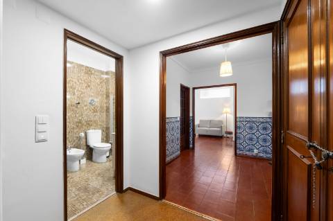 Apartamento T7 para investimento, localizado em Alvalade, centro de Lisboa