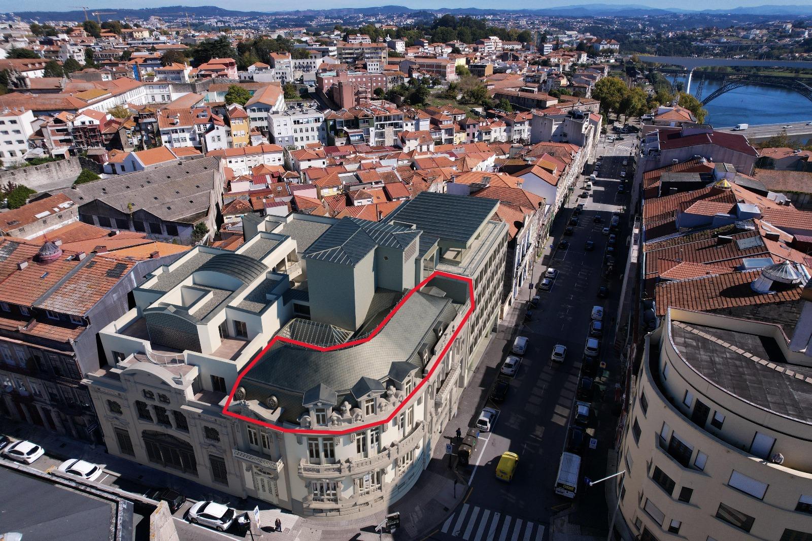 Apartamento T3 em Prédio de Requinte no Porto!