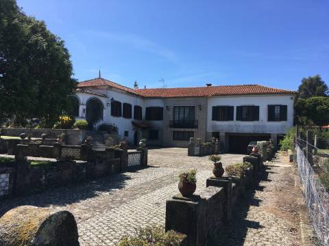 Quinta com 1ha de terreno em Vilar de Pinheiro, Vila do Conde!!