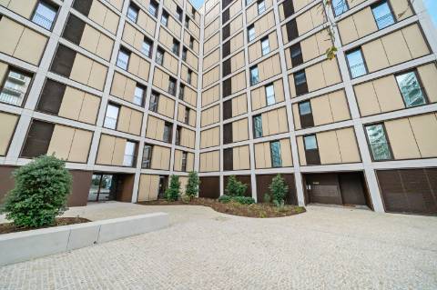 Magnífico T3 em condomínio fechado com terraço privado!