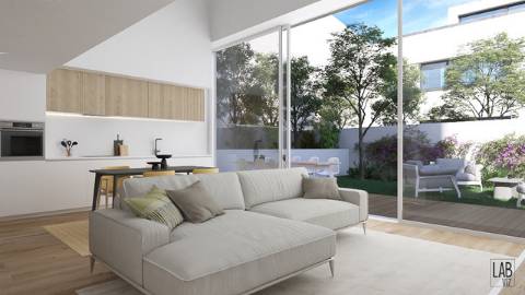 Apartamento T1 com mezzanine e varanda no Centro de Aveiro