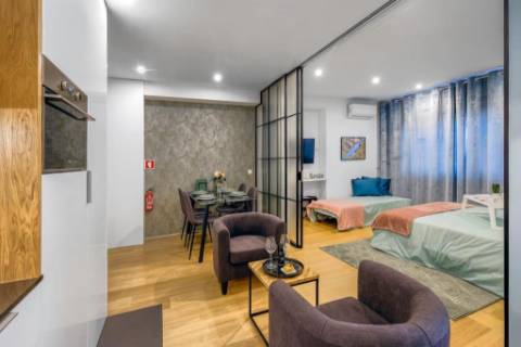 Apartamento T2 na Baixa do Porto para arrendamento