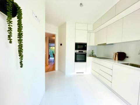 Apartamento T2 novo em Areeiro