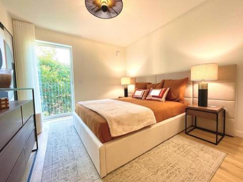 Apartamento T2 novo em Areeiro