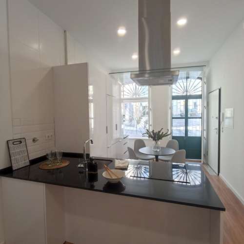 Apartamento T0 em remodelação convertido em T2 - Com isenção de pagamento de IMT para investidores