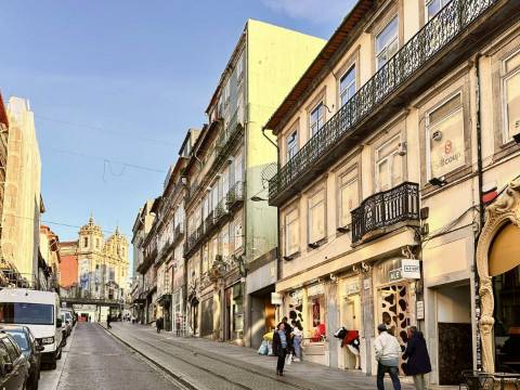 Prédio para reabilitação no Coração do Porto!