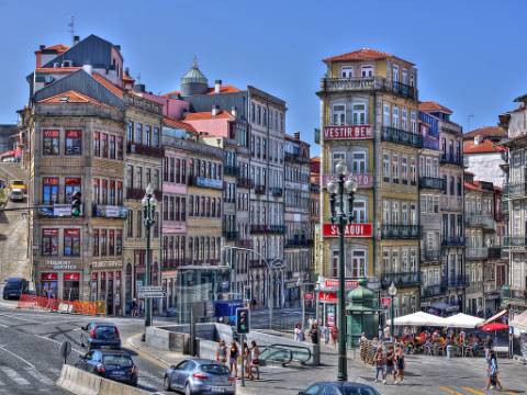 Prédio para reabilitação no Coração do Porto!