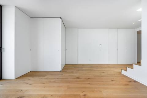Apartamento T4 Duplex Premium com Terraço Amplo e Vista Panorâmica