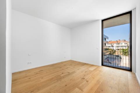 Apartamento T4 Duplex Premium com Terraço Amplo e Vista Panorâmica