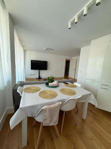 Moderno apartamento T2 na Prestigiada Avenida Duque d'Ávila - Avenidas Novas