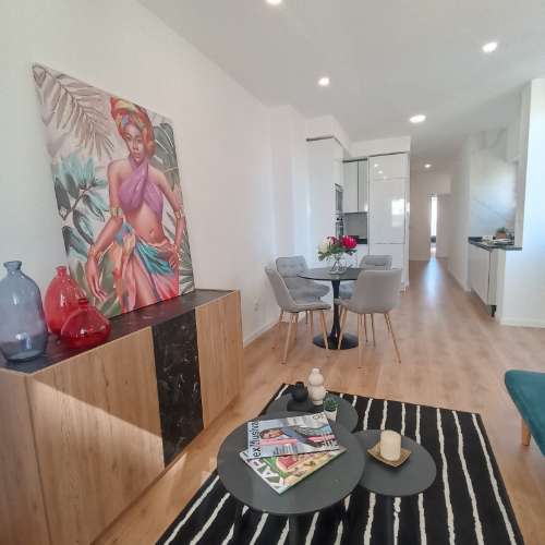Apartamento T3 Remodelado em Benfica - Conforto, Modernidade e Excelente Localização