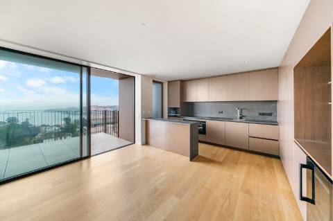 Magnífico T3 Duplex em condomínio fechado com vista mar!