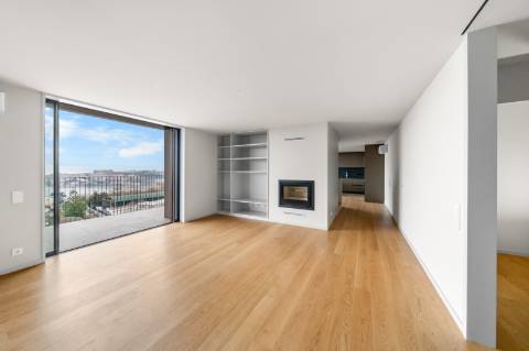 Magnífico T3 Duplex em condomínio fechado com vista mar!