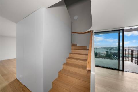 Magnífico T3 Duplex em condomínio fechado com vista mar!