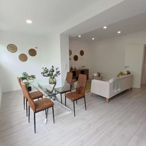 Apartamento T3 em Benfica, mobilado e com varanda
